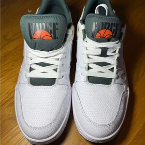 Nike Full Force LO COB White and Green Sneakers size 11